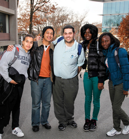 Jeremy Heyman '08 (center)